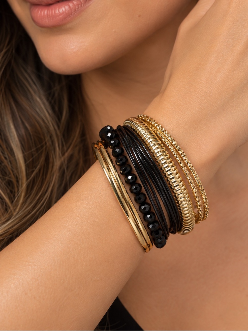 Fashion Jewelry Gold and Black Stackable Bracelet Set
